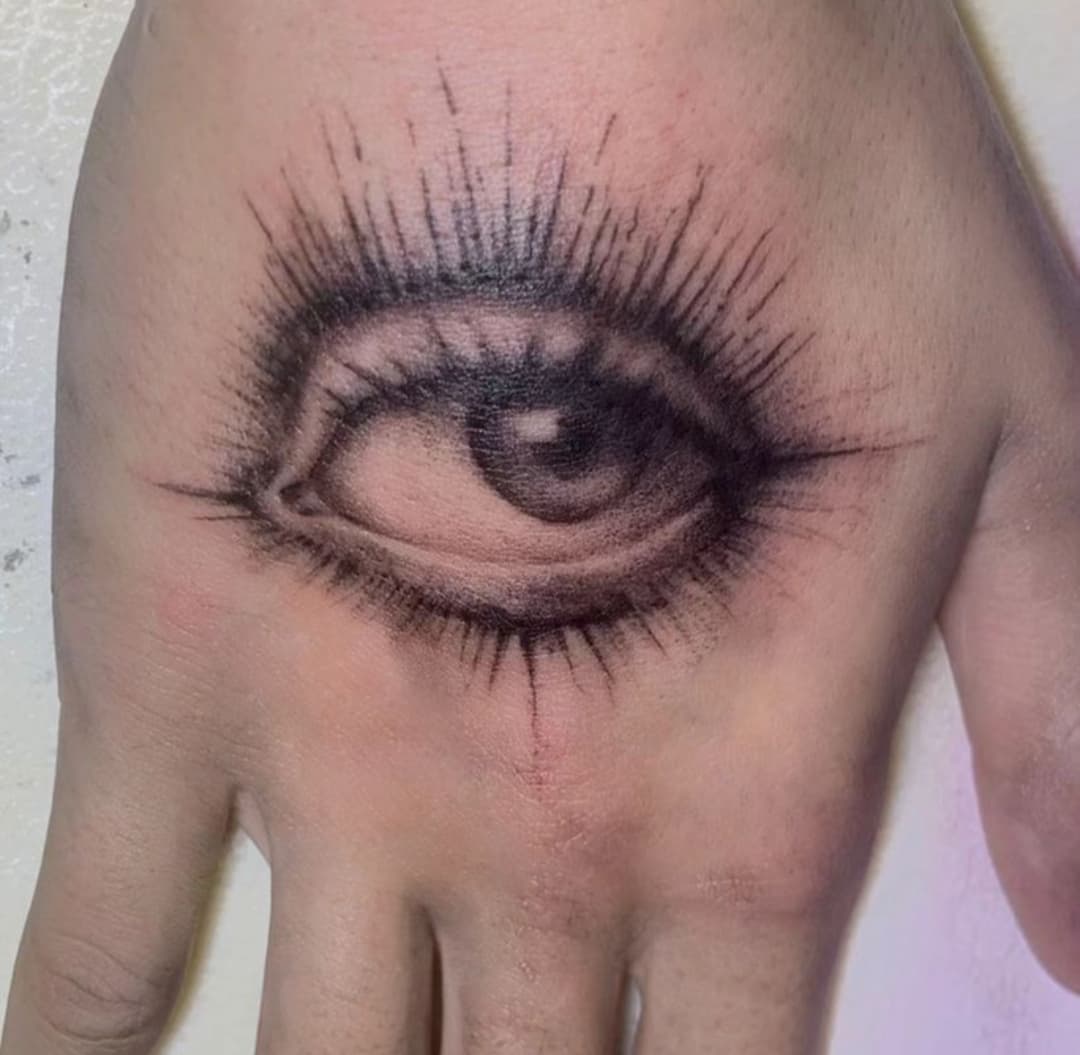 Tattoo artist at work